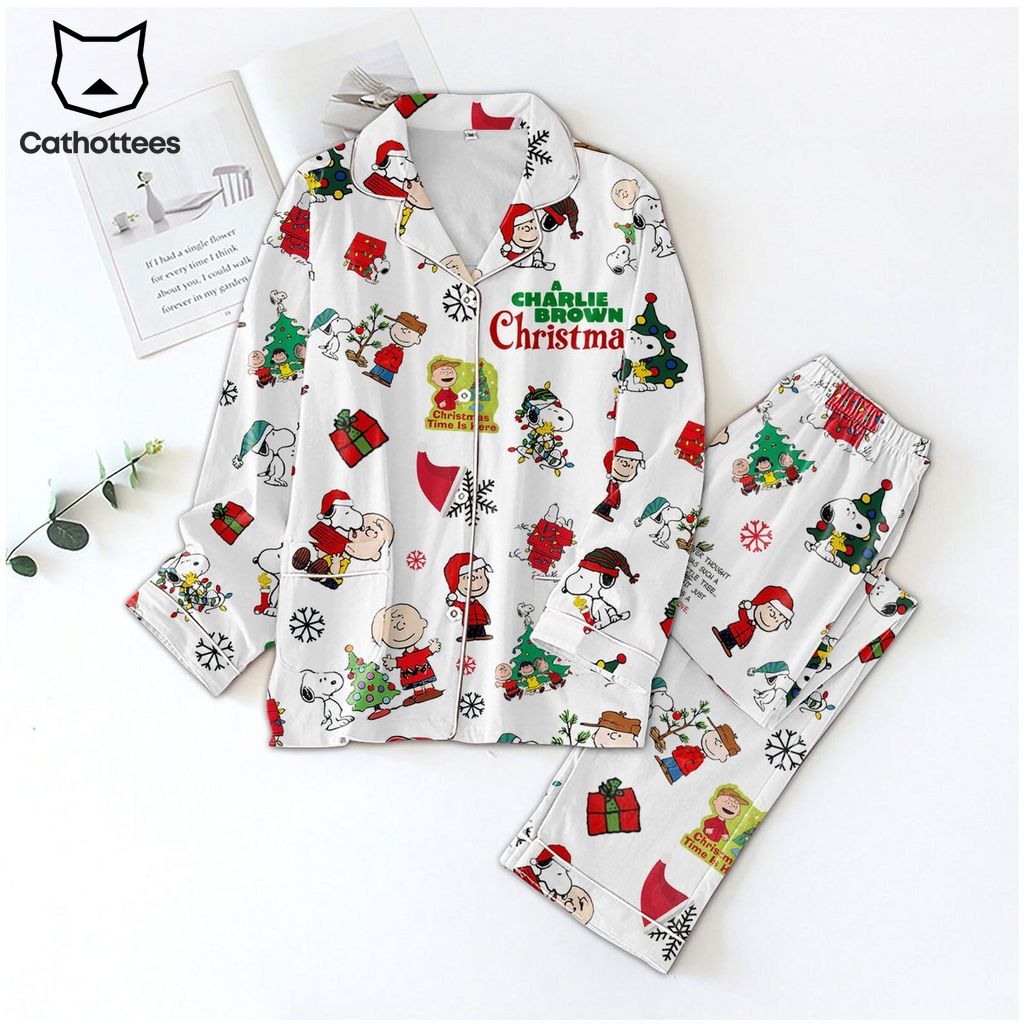 Charlie Bwown Christmas Snoopy's Friend Design Pijamas Set