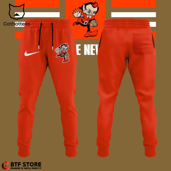 Cleveland Browns NFL Mascot Mickey Design On Sleeve Hoodie And Pants