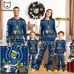 Personalized Indianapolis Colts Pajamas Grinch Christmas And Sport Team Mascot Blue Design Pajamas Set Family