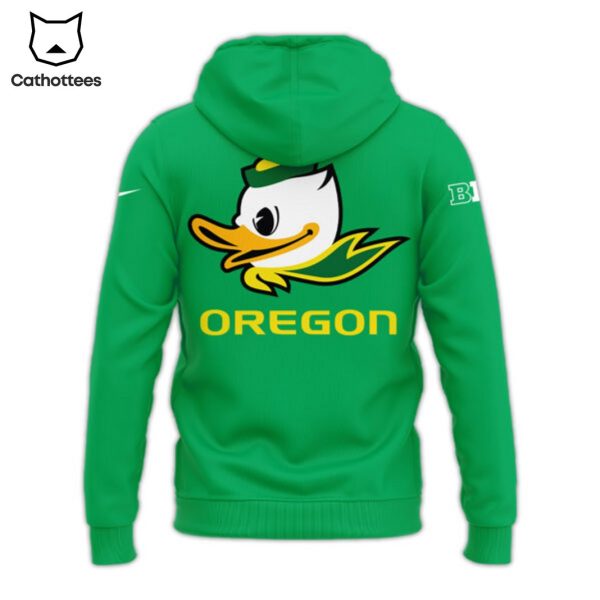 The Grass Is Damn Green In Eugene Oregon Ducks Design Hoodie